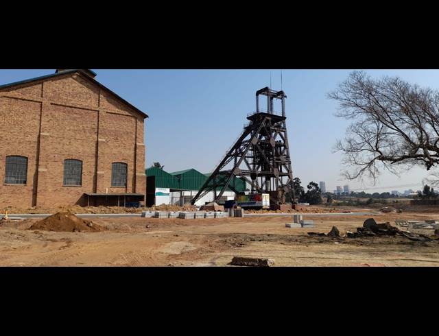 1,225M² WAREHOUSE FOR SALE IN CITY DEEP